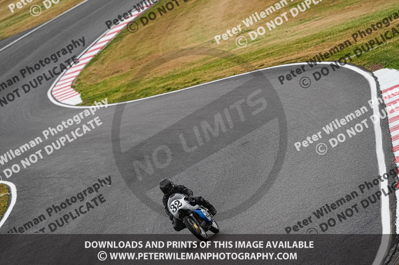 donington no limits trackday;donington park photographs;donington trackday photographs;no limits trackdays;peter wileman photography;trackday digital images;trackday photos